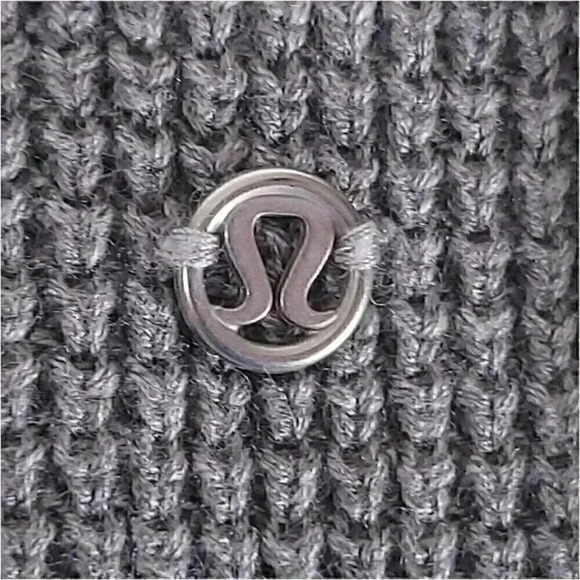 Lululemon The Sweater Life Gray 6 Thumbholes V-Neck Pullover Knit Cashmere Blend - Picture 4 of 4